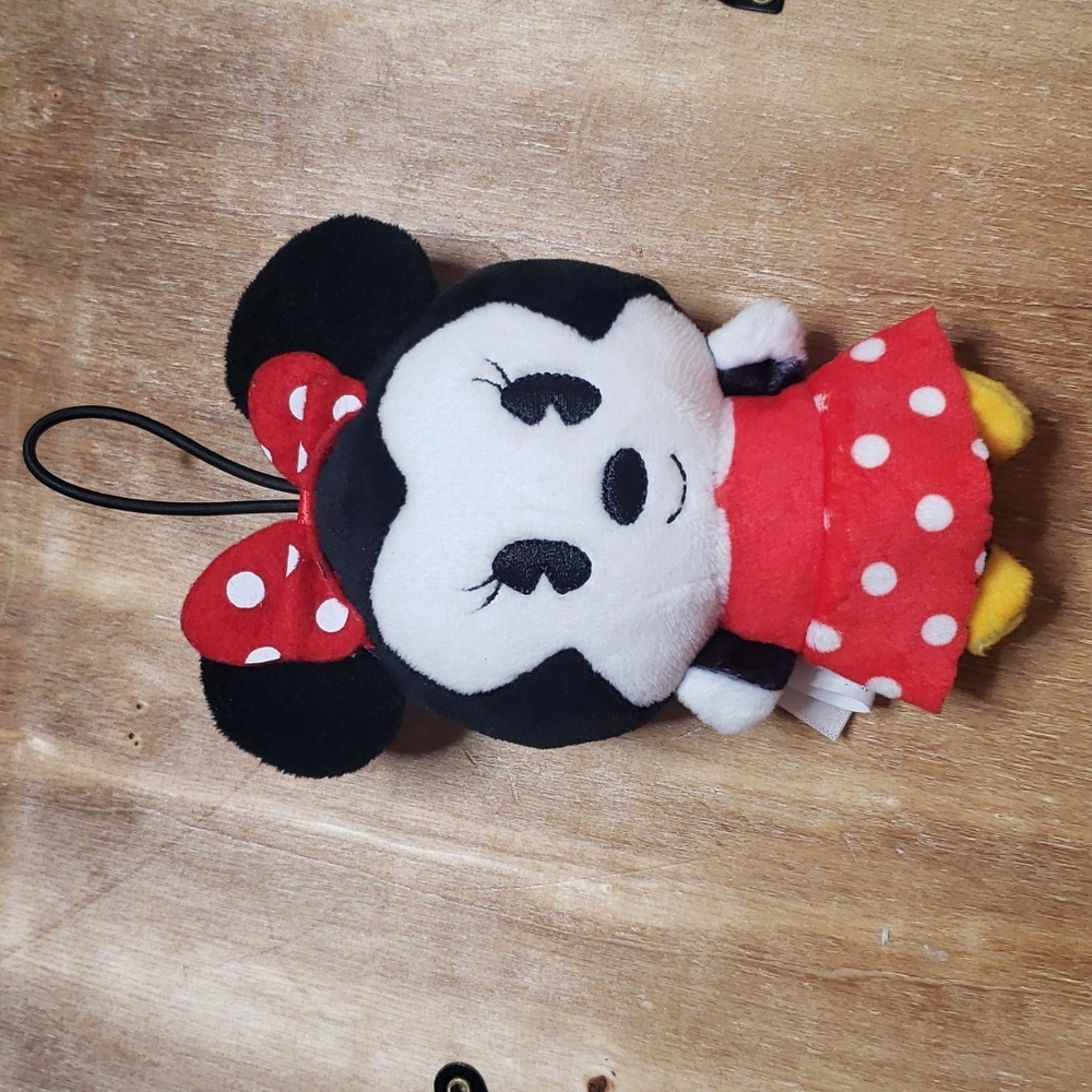 Hallmark NWOT Minnie Mouse Plush Keychain Ornament